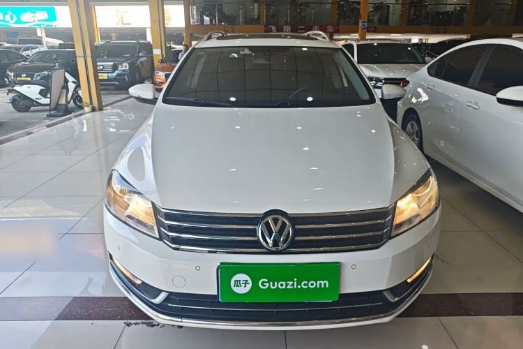 Used Volkswagen Magotan 2012 Travel Edition 2.0 TSI Comfort Version