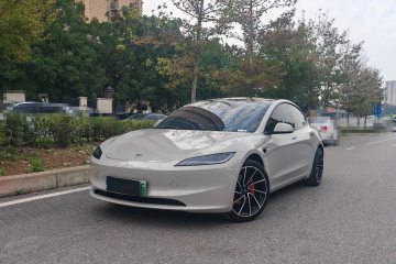 Used Tesla Model 3 2023 Long-Range All-Wheel-Drive Version