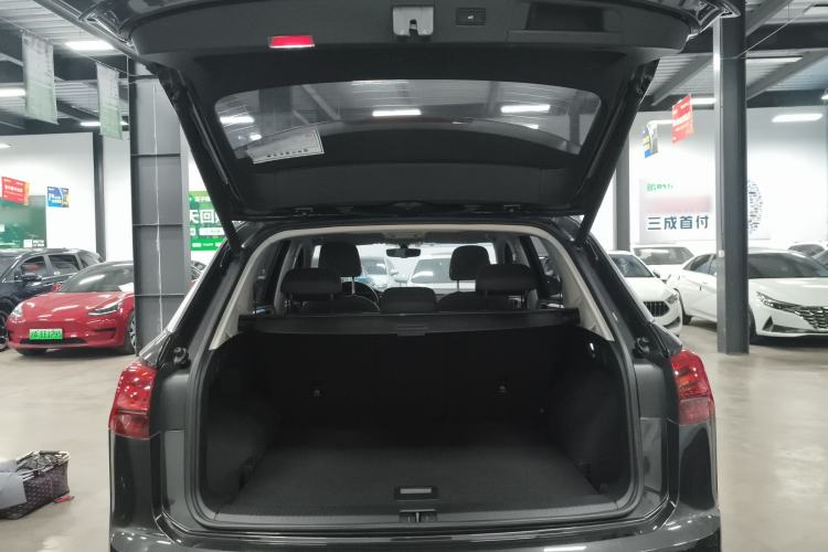 Used Volkswagen Tayron 2021 280TSI Two-Wheel Drive Luxury Smart Connectivity Version
