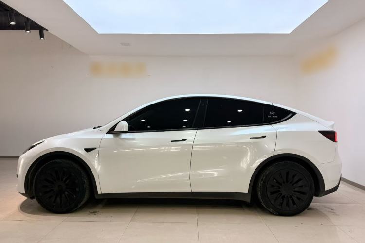 Used Tesla Model Y 2022 Rear-Wheel-Drive Version
