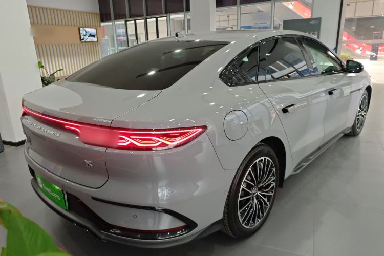 Used BYD Han 2025 EV with 701 km of Laser Radar-Enabled Intelligent Driving