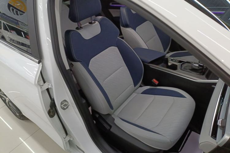 Used Geely Auto Emgrand 2022 4th Generation 1.5L CVT Flagship Model