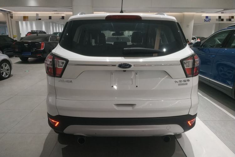 Used Ford Kuga 2017 EcoBoost 180 Two-Wheel-Drive Platinum Edition
