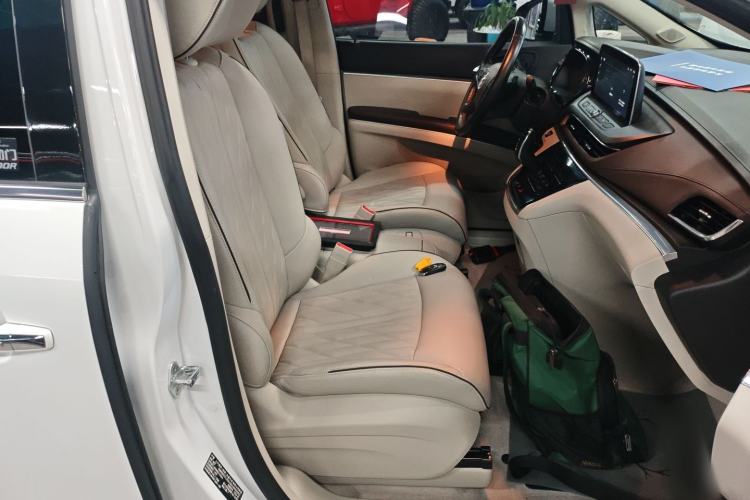 Used Buick GL8 2022 Land Business Class 652T Luxury Model
