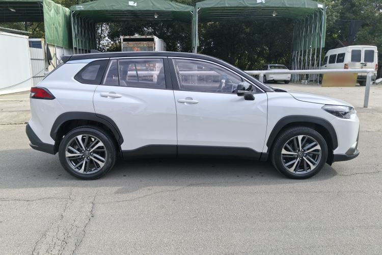 Used Toyota FRONTLANDER 2022 2.0L CVT Luxury PLUS Edition