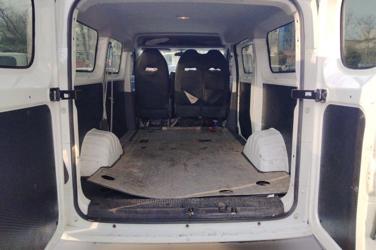 Used SAIC MAXUS Dana V1 2024 V1 Short Wheelbase Low-Roof Multi-Function Version (51 kWh)