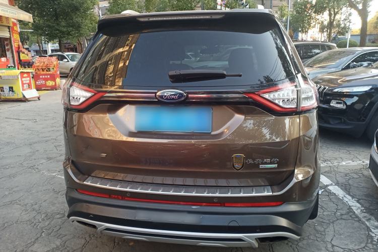 Used Ford Edge 2016 EcoBoost 245 Two-Wheel-Drive Titanium 7-Seater
