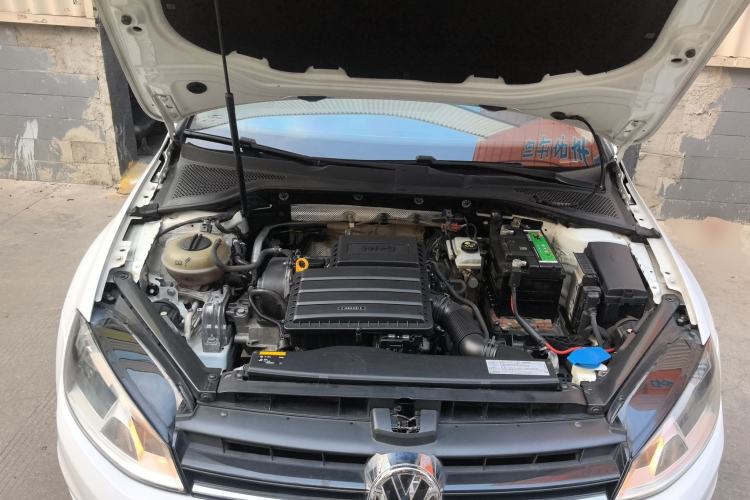 Used Volkswagen Golf 2016 1.6L Automatic Comfort Model
