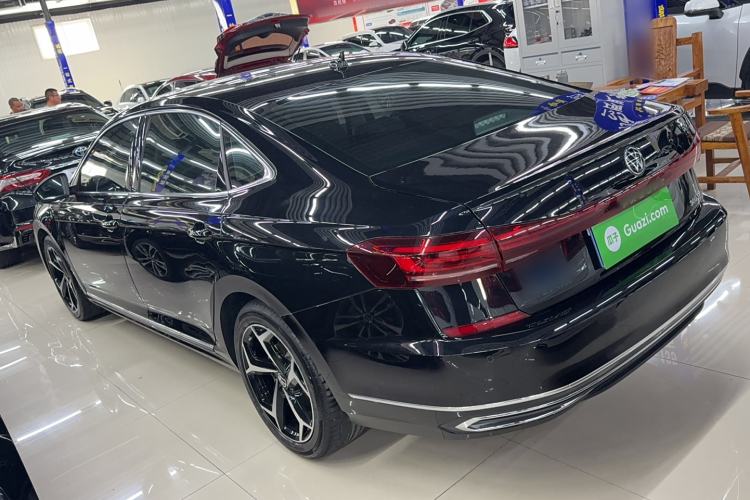 Used Volkswagen Passat 2025 Outstanding Model 380TSI Starry Dragon Edition
