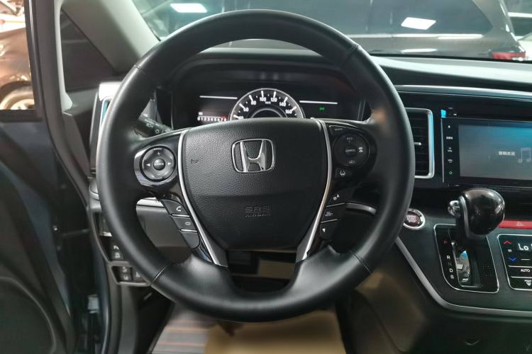 Used Honda Elysion 2016 2.4L Supreme Edition
