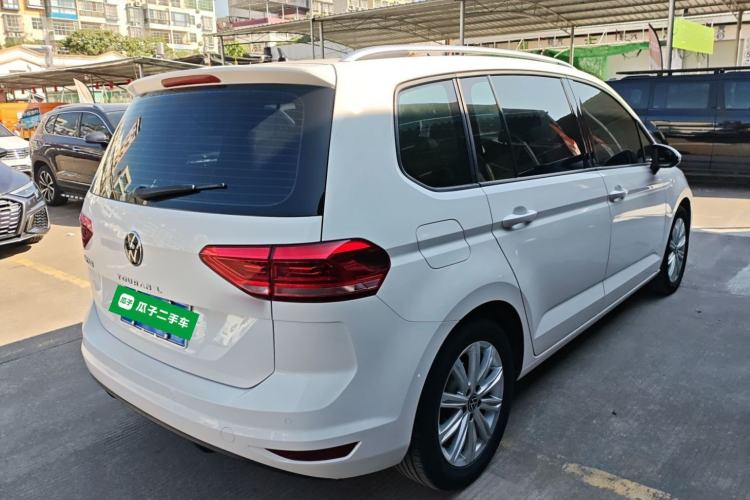 Used Volkswagen Touran 2021 Touran L 280TSI DSG Comfort Edition 7 Seats
