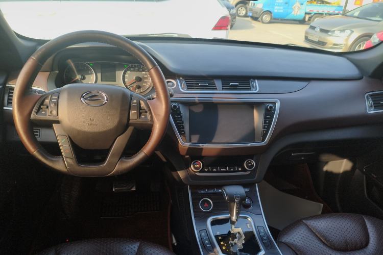 Used Land X7 2015 2.0T Panoramic Prestige Edition
