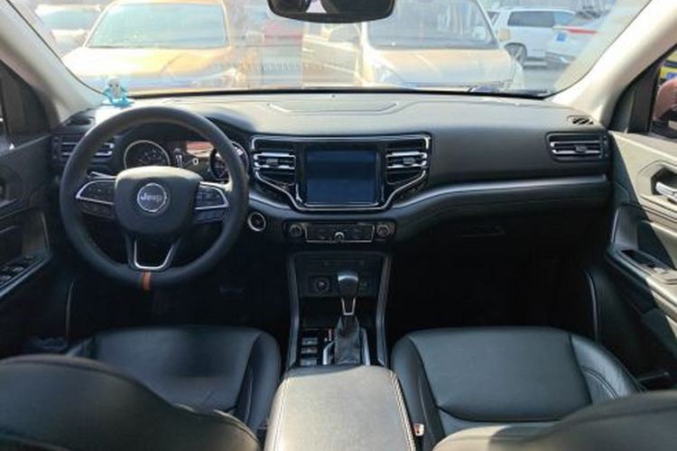 Used  Commander 2018 2.0T Two-Wheel Drive Enjoy Edition China V