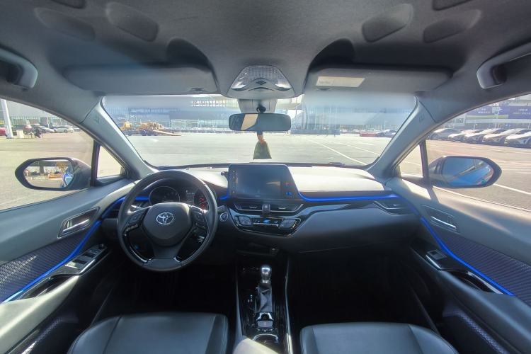 Used Toyota IZOA 2018 2.0L Yichi Edition China V Standard
