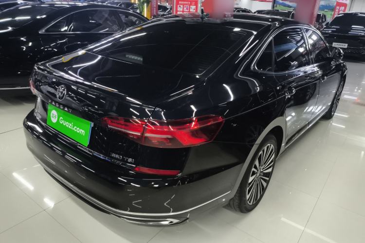 Used Volkswagen Passat 2020 Facelift 380TSI Prestige Edition China VI Standard
