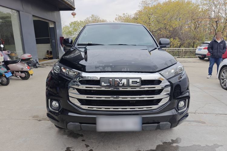 Used JMC Yuhu 7 2022 2.0T Automatic Diesel 4x4 Comfort Edition Standard Wheelbase
