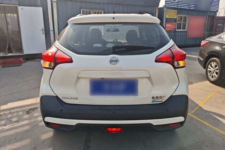 Used Nissan Kicks 2017 1.5L CVT Cool Enjoy Edition
