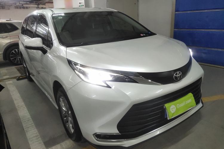 Used Toyota Sienna 2024 2.5L Hybrid Comfort Edition
