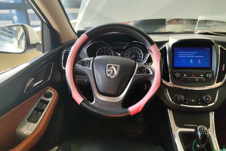Used Baojun 560 2015 1.8L Manual Elite Edition