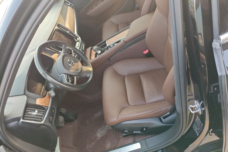 Used Volvo S90 2022 B5 Zhiyi Luxury Edition
