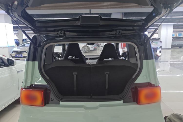 Used Wuling Hongguang MINIEV 2021 Macaron Premium Model – Lithium Iron Phosphate
