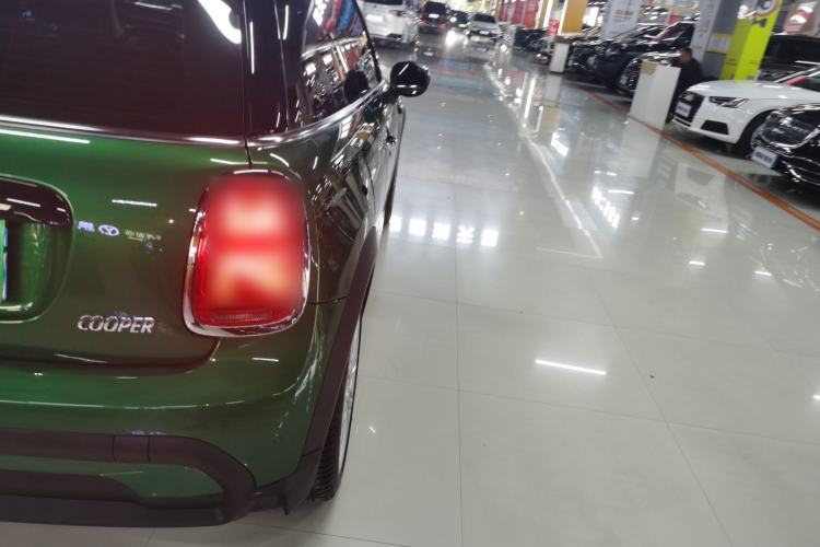 Used  MINI 2022 Updated 1.5T COOPER Classic Edition
