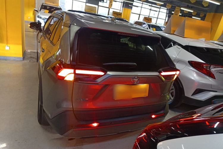 Used Toyota RAV4 2020 2.0L CVT Two-Wheel Drive Fashion Edition
