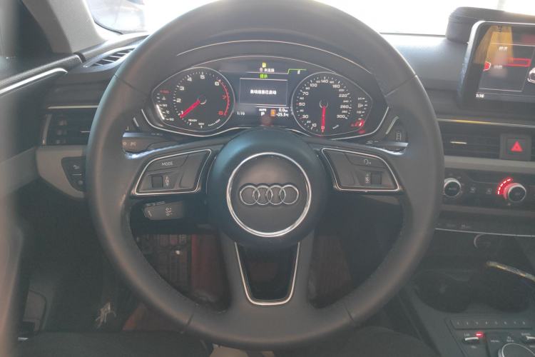 Used Audi A4L 2017 Plus 40 TFSI Ambition Model
