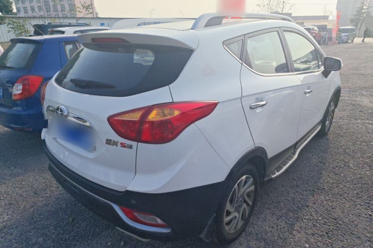 Used  Refine S3 2016 1.5L Manual Luxury Smart Version
