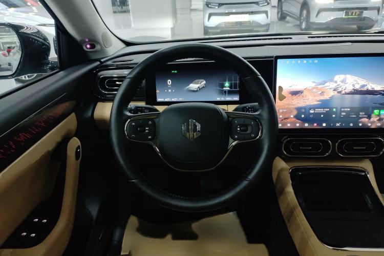 Used Leapmotor C11 2024 Range-Extended 300 Luxury Edition
