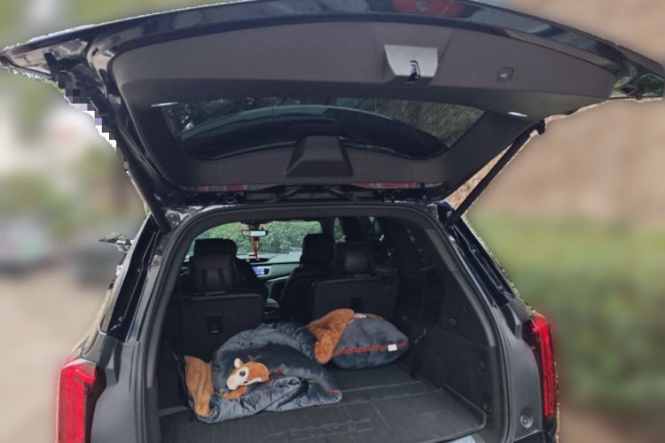 Used Cadillac XT6 2022 2.0T Six-Seater Four-Wheel-Drive Luxury Version
