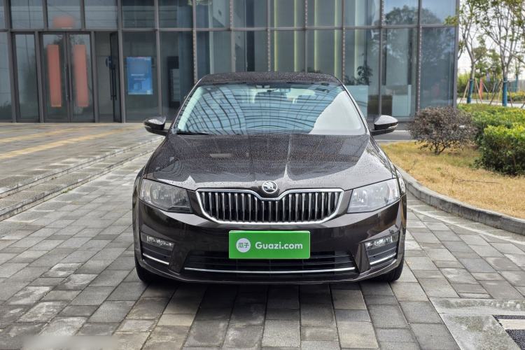 Used Skoda Octavia 2017 Classic Model 1.6L Automatic Comfort Edition