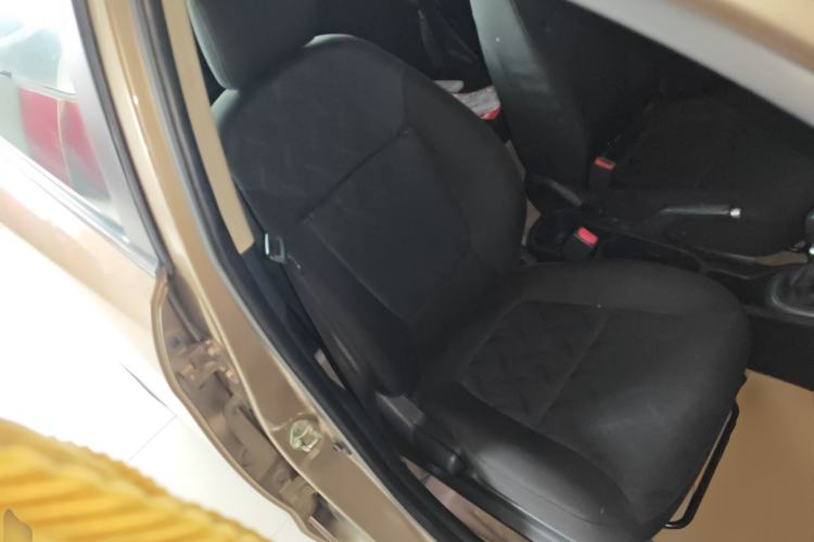 Used Kia K2 2015 Sedan 1.4L MT GLS
