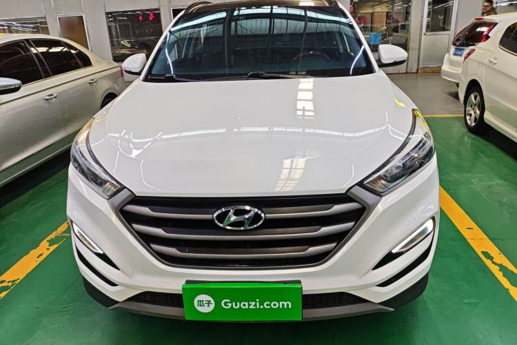 Used Hyundai Tucson 2018 1.6T Dual-Clutch Two-Wheel Drive 15th Anniversary Special Edition