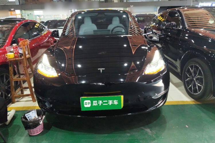 Used Tesla Model Y 2023 Long-Range All-Wheel-Drive Version
