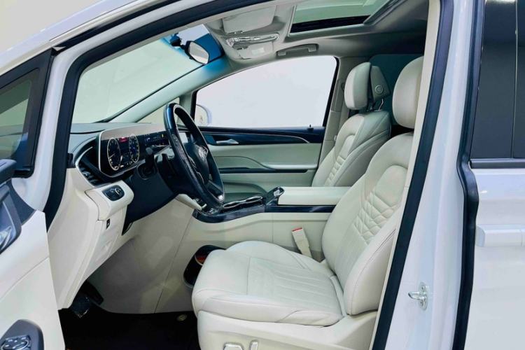 Used Buick GL8 2022 ES Landtrek 653T Comfort Edition
