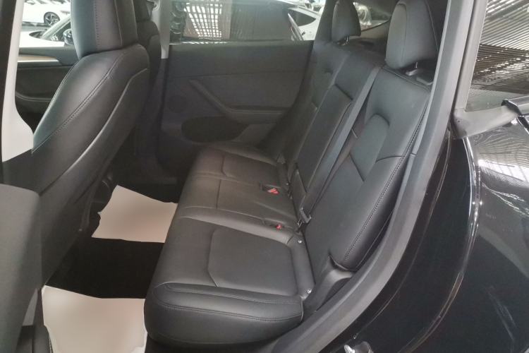 Used Tesla Model Y 2021 Long-Range All-Wheel-Drive Version 3D7