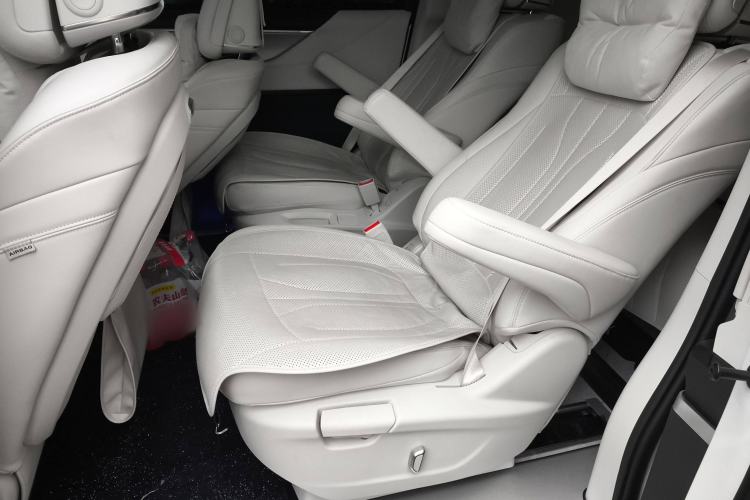 Used Buick GL8 New Energy 2024 Lu Zun Smart Edition 7-Seater
