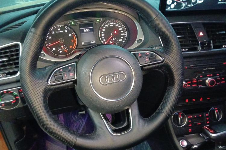 Used Audi Q3 2017 30 TFSI Fashion Model
