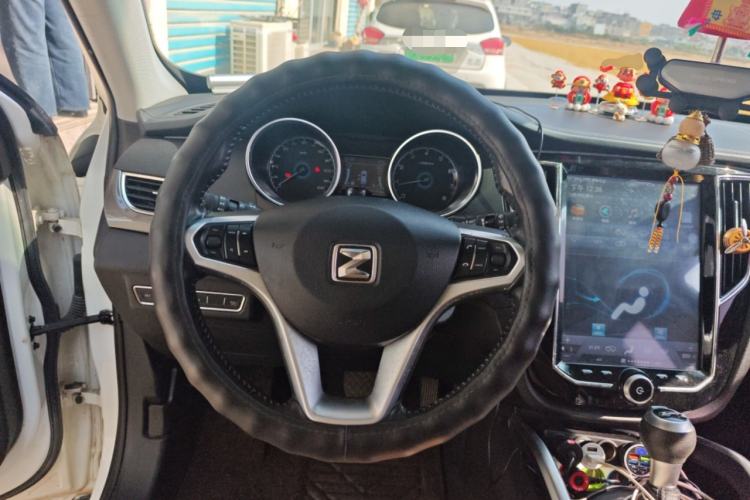 Used Zotye SR7 2016 1.5T CVT Cube Dream Edition China IV Standard
