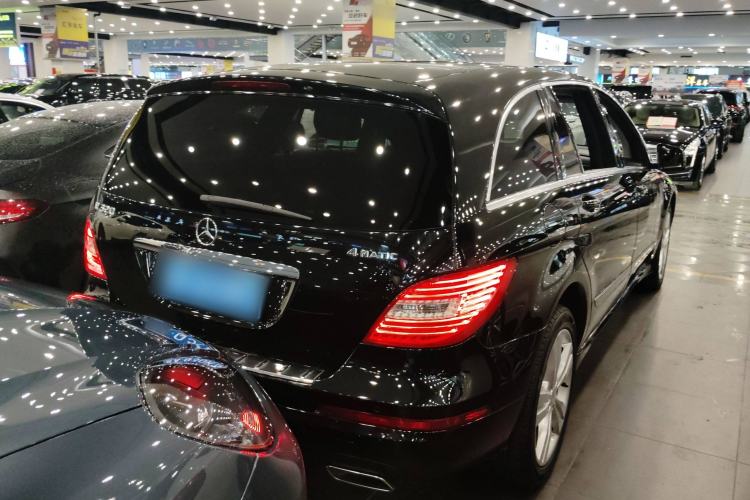 Used Mercedes-Benz R-Class 2017 R 320 4MATIC Luxury Collection Edition
