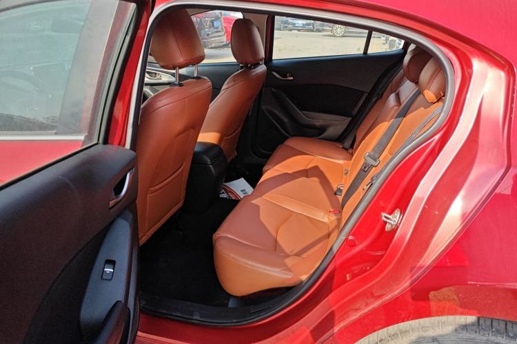 Used Mazda Mazda 3 Axela 2017 Hatchback 1.5L Automatic Comfort Model Emission Standard China V
