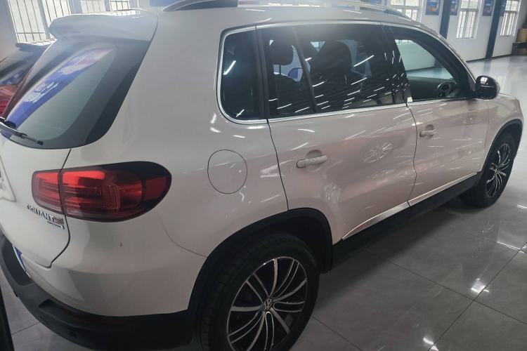 Used Volkswagen Tiguan 2015 1.8TSI Automatic All-Wheel-Drive Luxury Model
