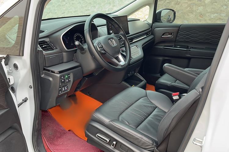 Used Honda Elysion 2024 2.0L eHEV Luxury Edition
