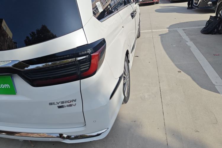 Used Honda Elysion 2022 2.0L eHEV Luxury First Edition
