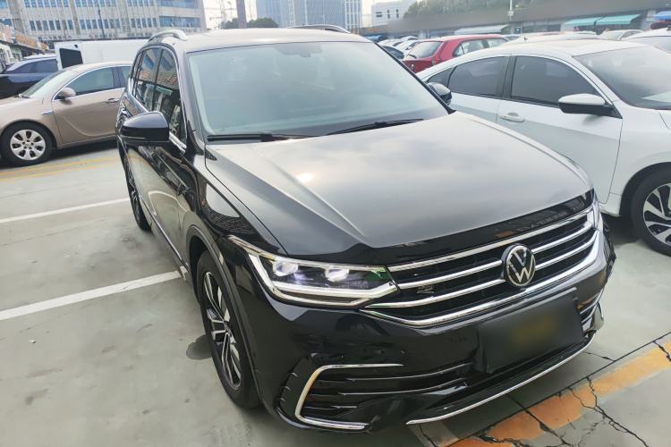 Used Volkswagen Tiguan L 2024 Outstanding Model 330TSI Automatic Two-Wheel Drive R-Line Dragon Glory Edition
