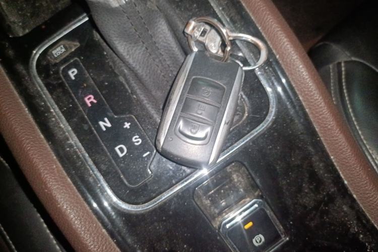 Used Dongfeng Fengon 580 2017 1.5T CVT Luxury Model