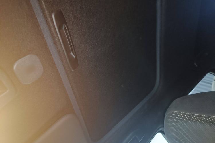 Used Infiniti ESQ 2014 1.6L Spontaneous Edition
