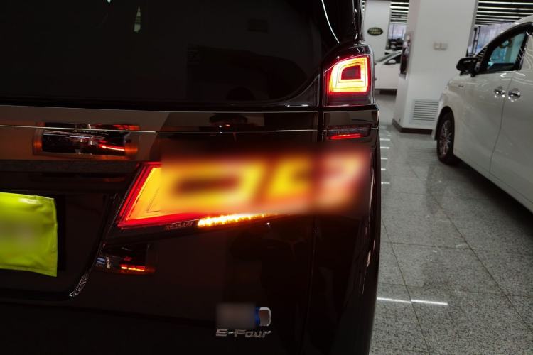 Used Toyota Vellfire 2023 Crown Dual-Engine 2.5L HV Ultimate Edition
