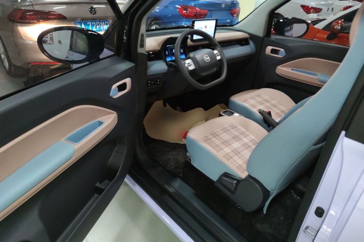 Used Chery QQ Ice Cream 2024 Edition Youth Version 205km Sundae